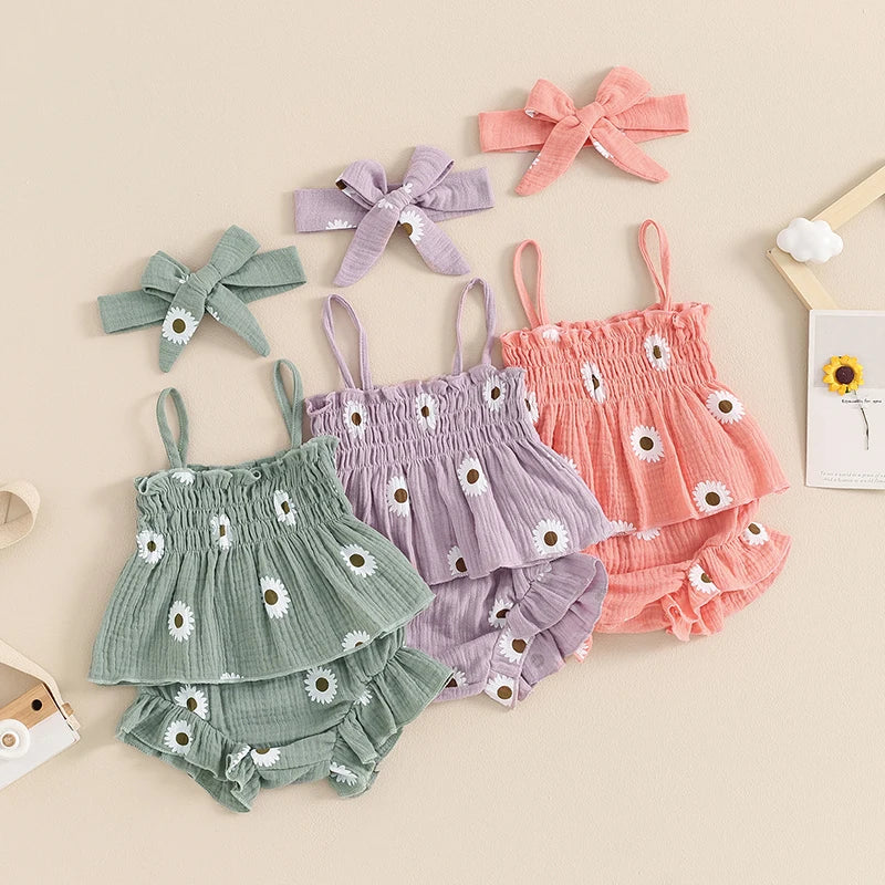 Pleated Daisy Print Camisole, Bloomers & Headband Set