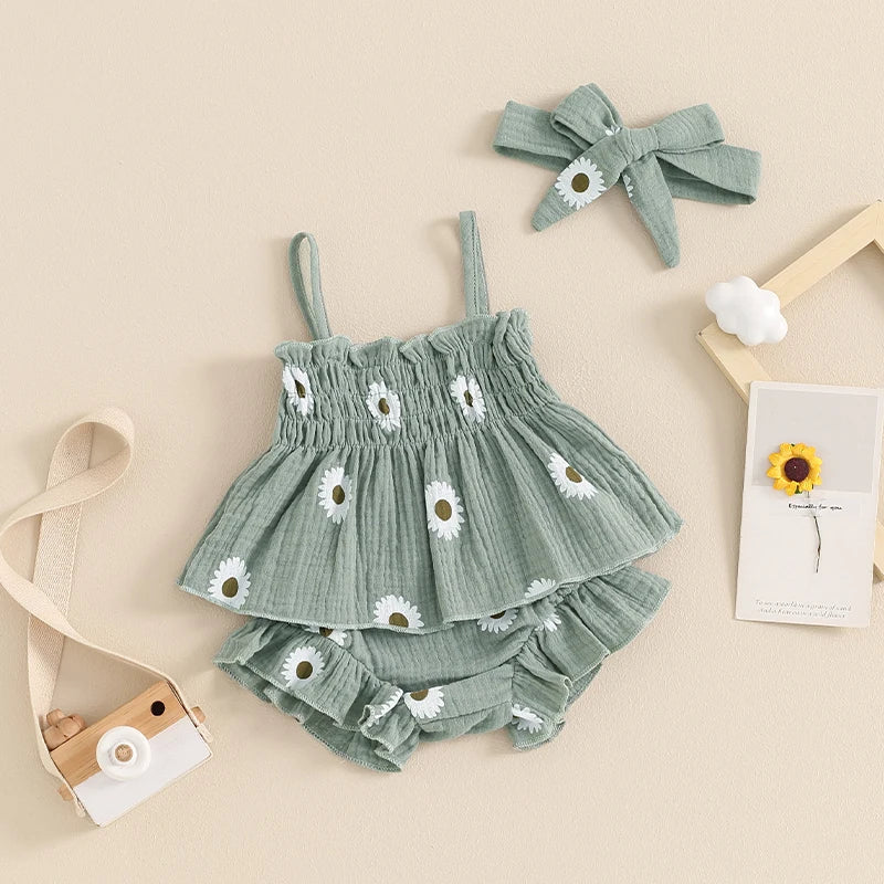 Pleated Daisy Print Camisole, Bloomers & Headband Set