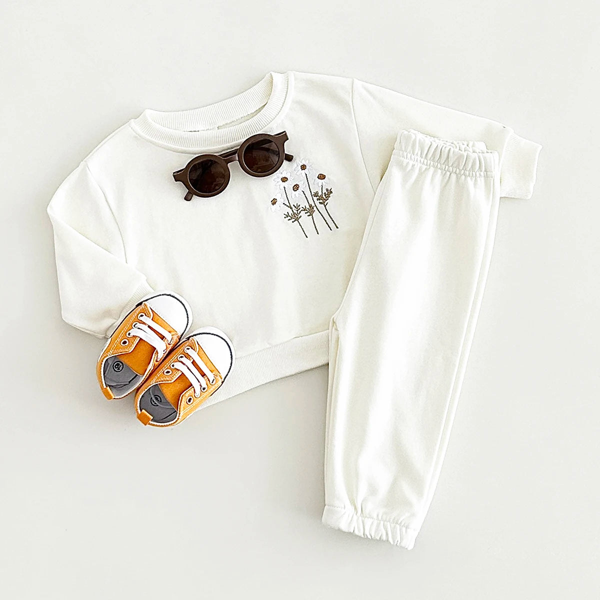 Daisy Embroidered Loungewear Set