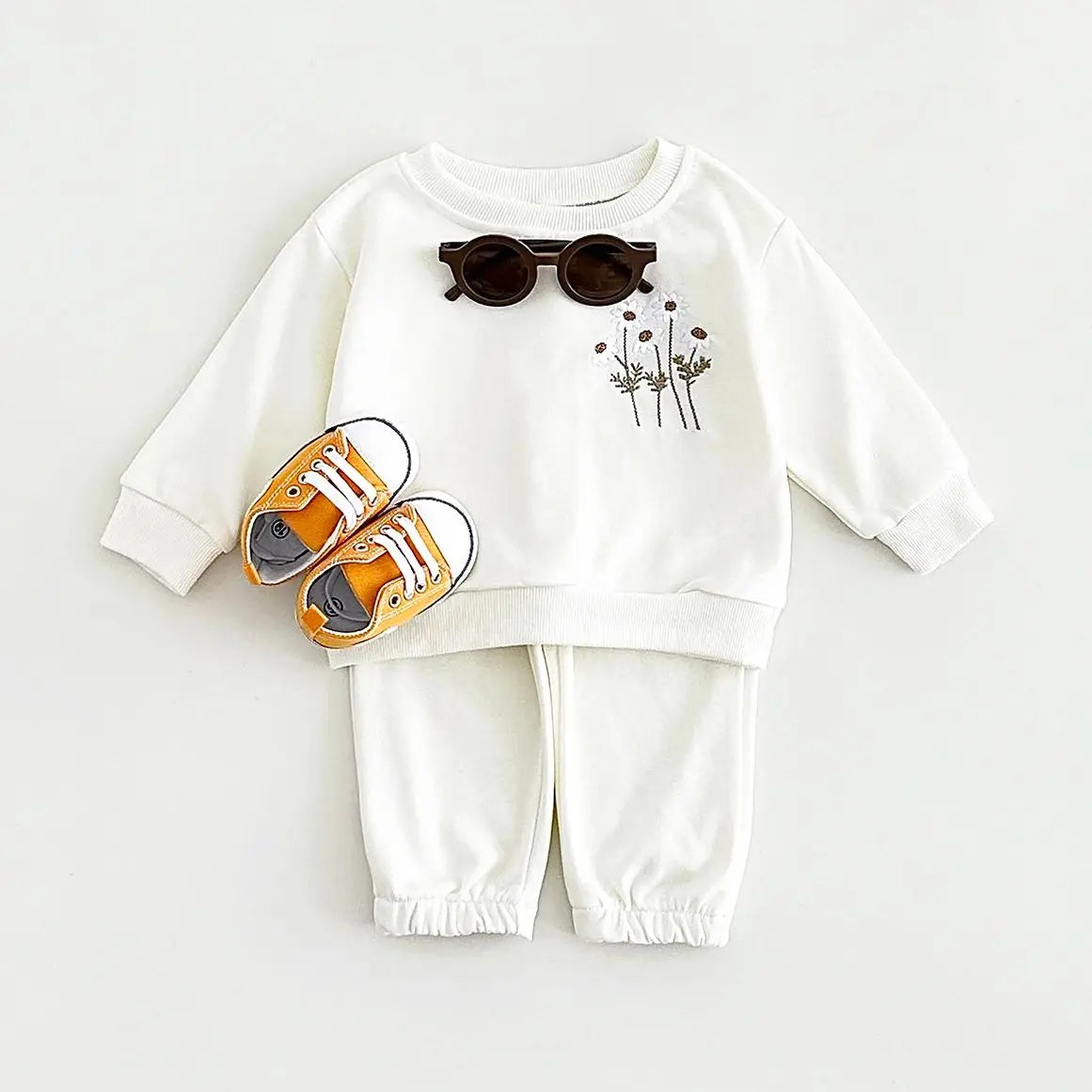 Daisy Embroidered Loungewear Set