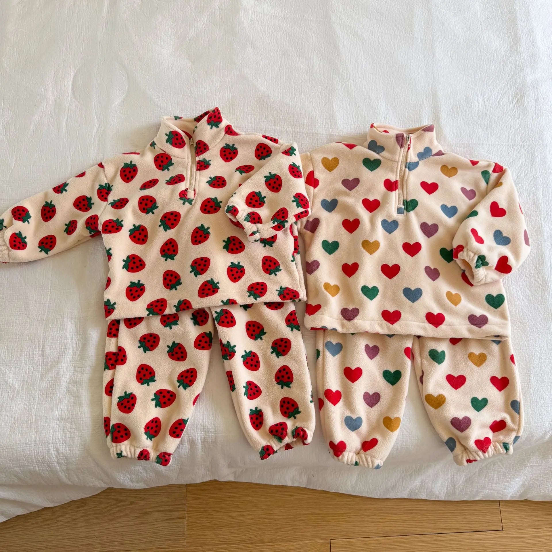 Fleece 2 Piece - Heart / Strawberry