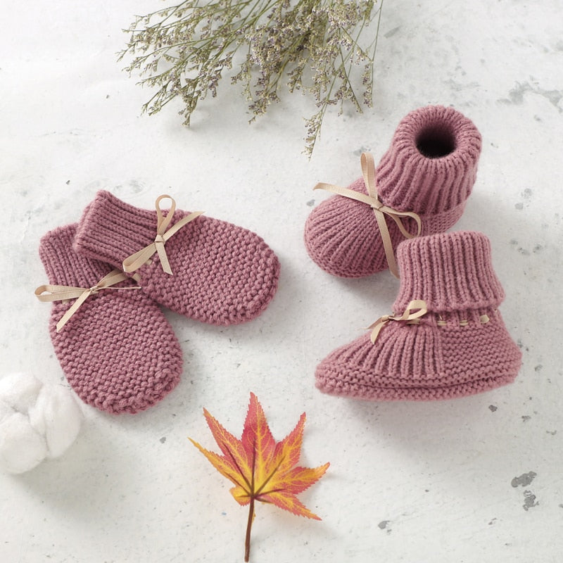 Knitted Booties & Mittens Set